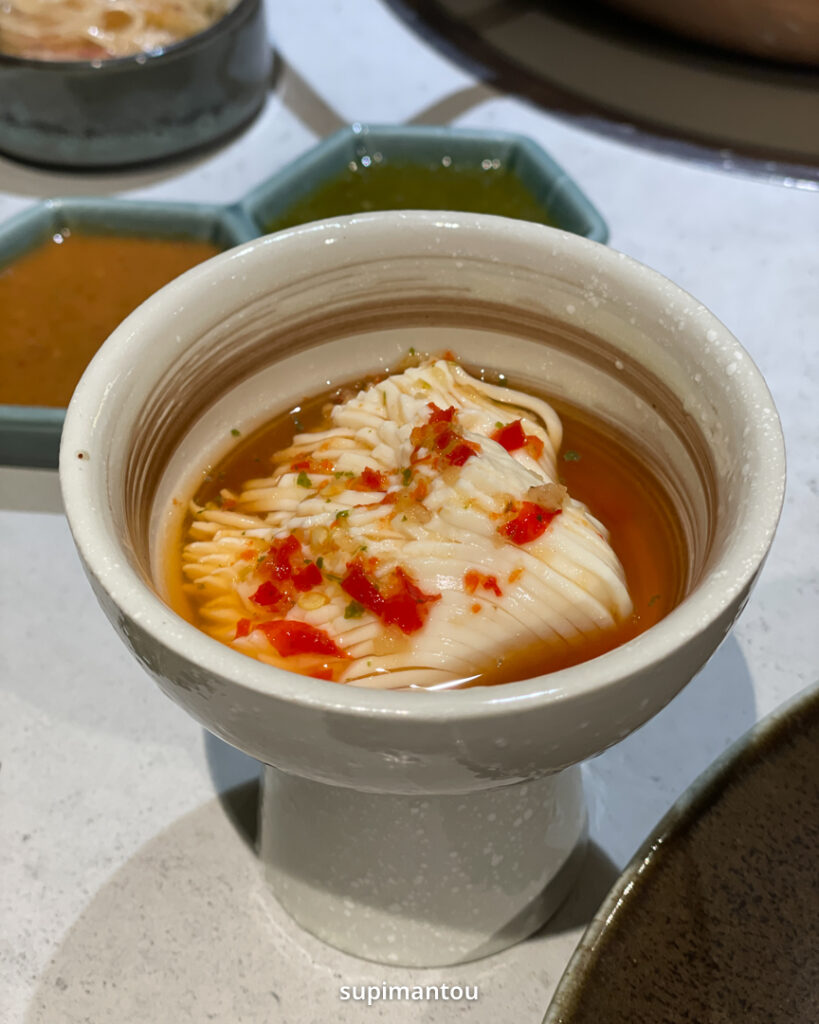 COCA泰式海鮮火鍋 豆腐